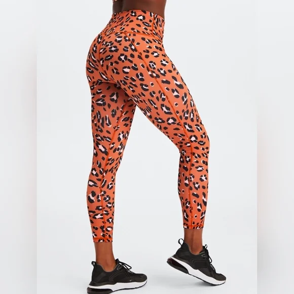 Fabletics Define PowerHold High-Waisted 7/8 Leopard Print Leggings Size 3X - Picture 3 of 16